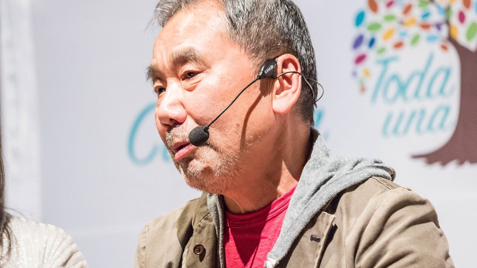 Haruki Murakami, escritor: "Esta tormenta, en definitiva, eres tú"