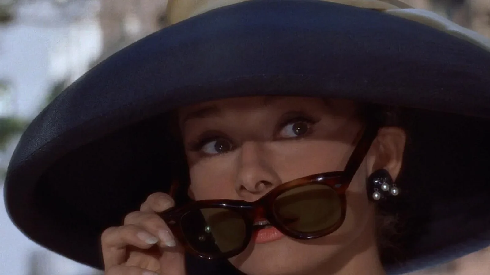 Audrey Hepburn, actriz de cine: 'Creo en el color rosa, creo que la risa es el mejor quemador de calorías, creo en besar, besar mucho, creo en ser fuerte cuando todo parece ir mal'