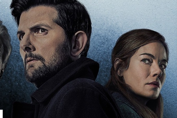 Adam Scott y Michelle Monaghan en 'Susurran tu nombre' (Netflix)