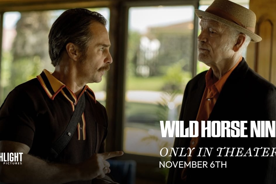 Sam Rockwell y John Malkovich en 'Wild Horse Nine' (Searchlight Pictures)