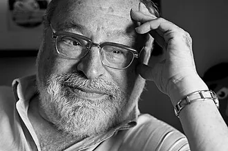 Fernando Savater, filósofo: 'La única obligación que tenemos en esta vida es no perder la ilusión y mantener la dignidad frente a cualquier adversidad cotidiana'