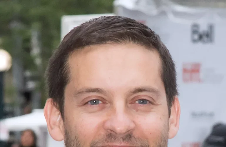 Tobey Maguire ganó 15,6 millones de dólares al póker a un banquero multimillonario, y tuvo que contratar a un abogado para poder cobrarlos