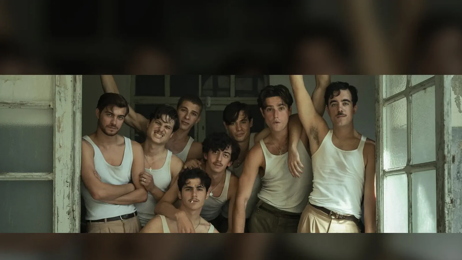 Fotograma de La bola negra (2026), de Javier Ambrossi y Javier Calvo