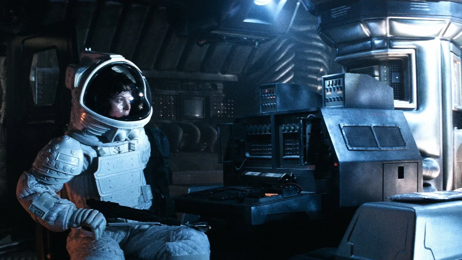 El día que Stanley Kubrick llamó a Ridley Scott para preguntarle cómo rodó la escena más mítica de 'Alien, el octavo pasajero'