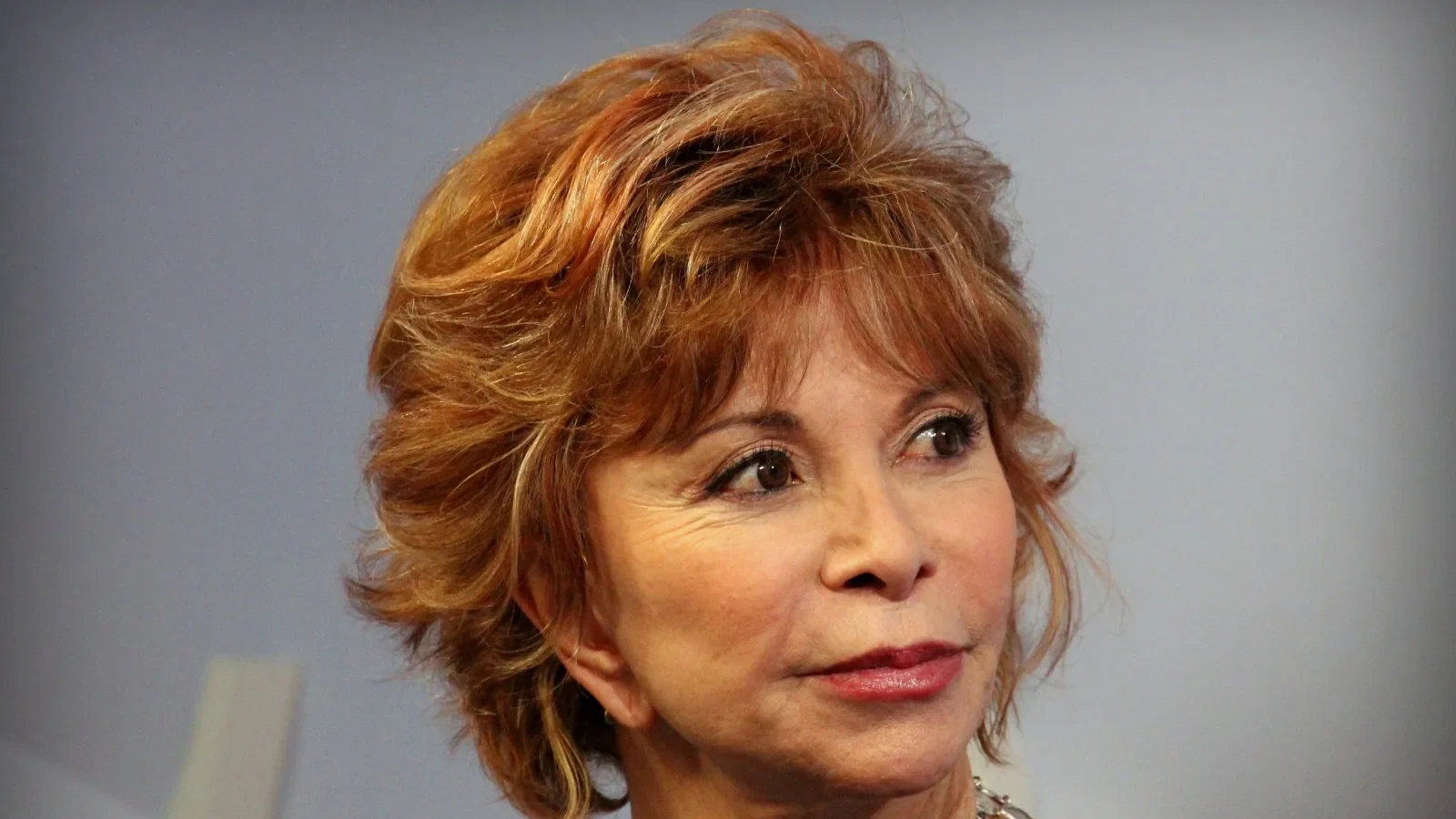Isabel Allende gana el Premio Planeta 2026 con su regreso al universo de 'La casa de los espíritus'