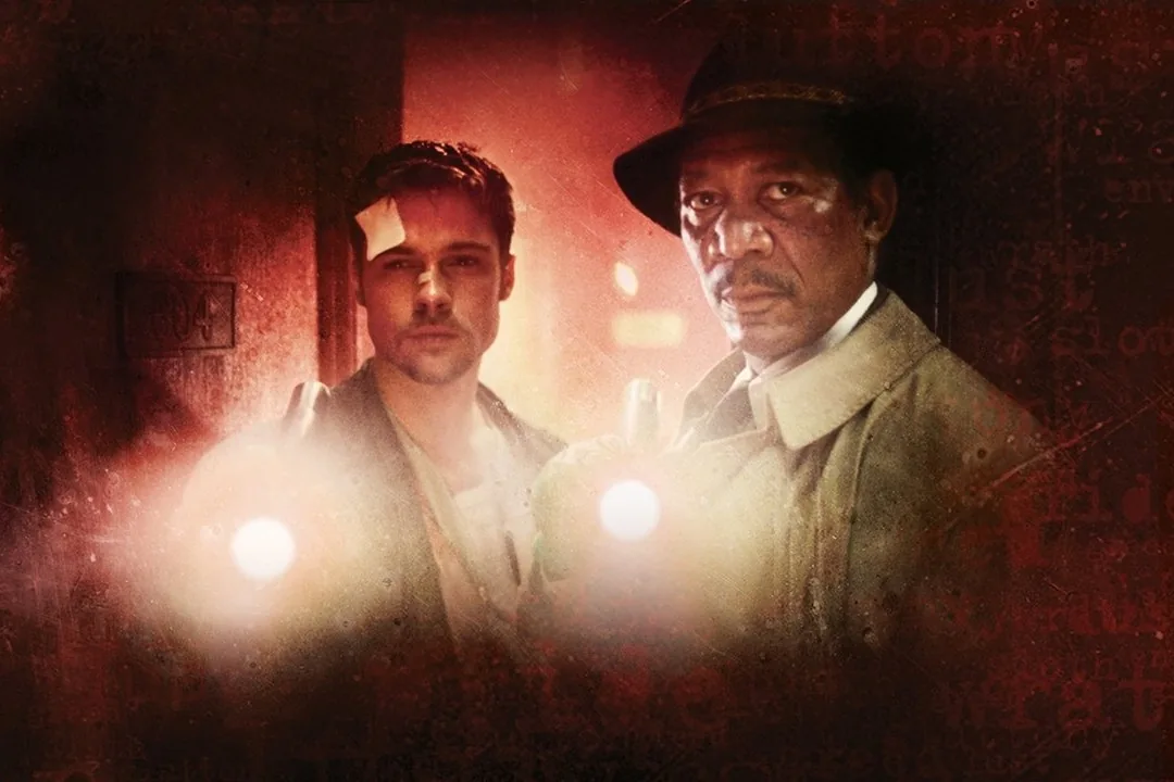 Brad Pitt metió en su contrato que la cabeza de su mujer tenía que quedarse dentro de la caja en 'Se7en', y el estudio intentó cambiarlo hasta el último momento