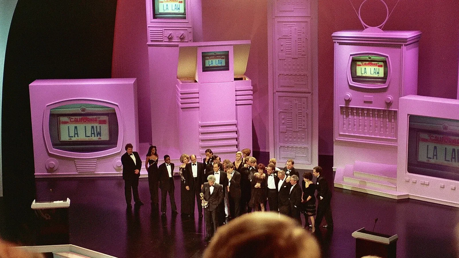 Los expertos coinciden: 'L.A. Law' es la mejor serie de abogados de la historia, y estas son las 3 que no deberías perderte después