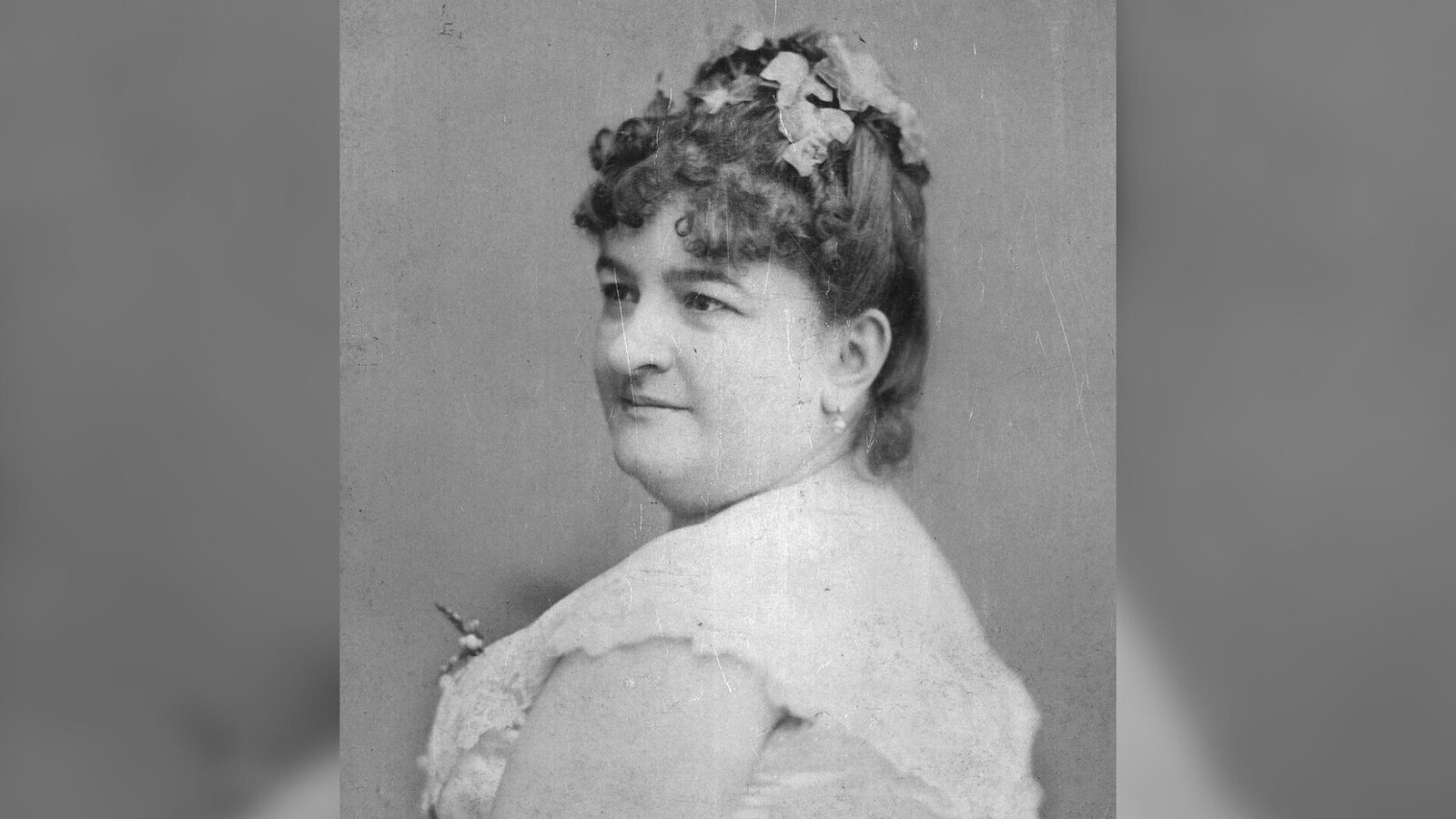 Emilia Pardo Bazan, retrato de Luis Sellier, 1885