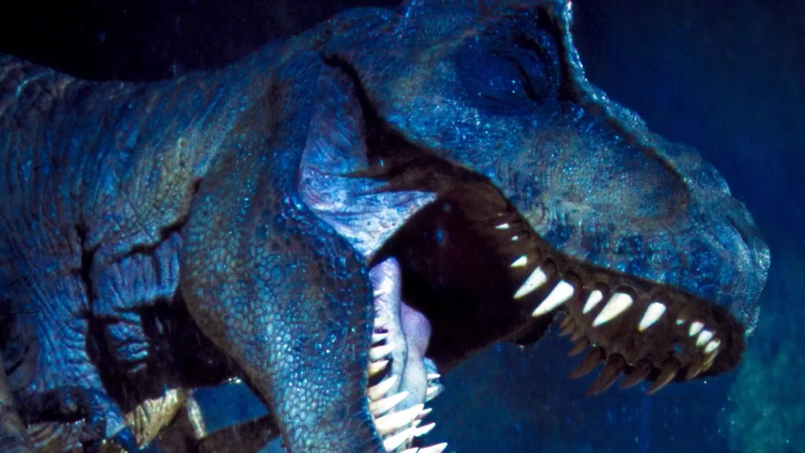 El T-Rex de 'Parque Jurásico' perdió un diente de verdad en pleno rodaje, y Spielberg decidió dejarlo así para siempre