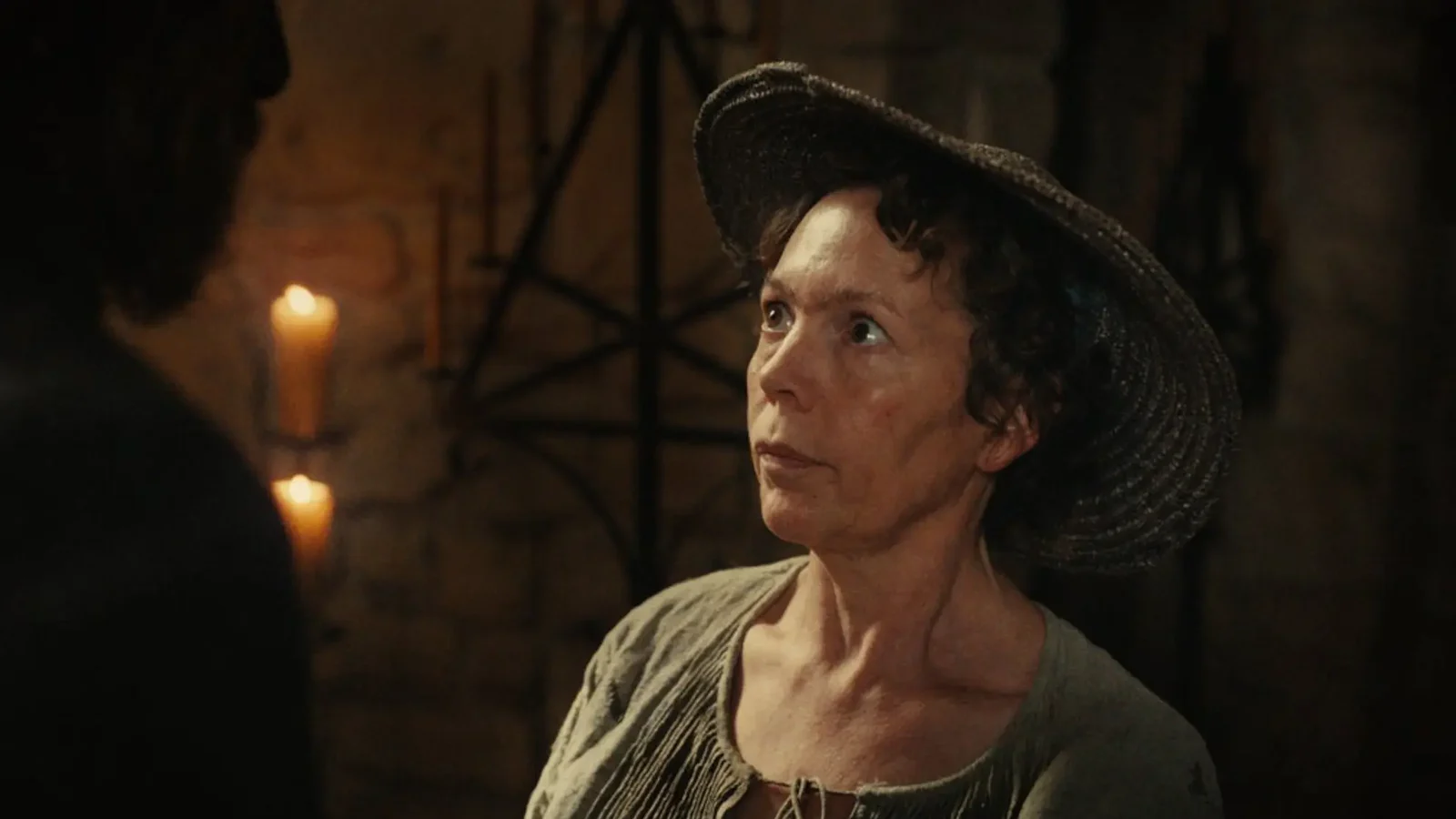 Olivia Colman y Alexander Skarsgård en Wicker